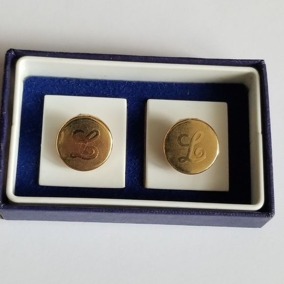 Relisted -Vintage Inital button mates by Dante gold tone letter L - Picture 6 of 10